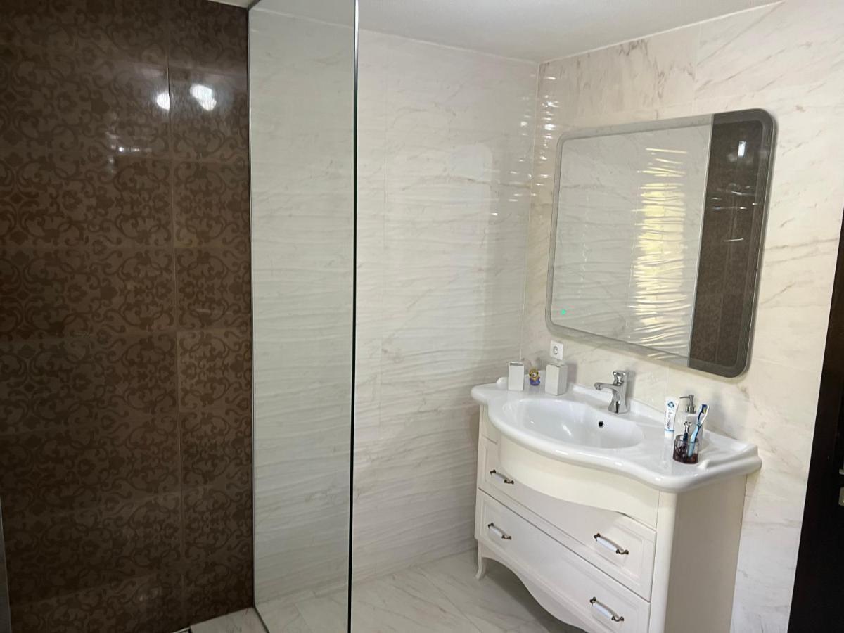 Hotel Casa Rafael Sighetu Marmaţiei Esterno foto